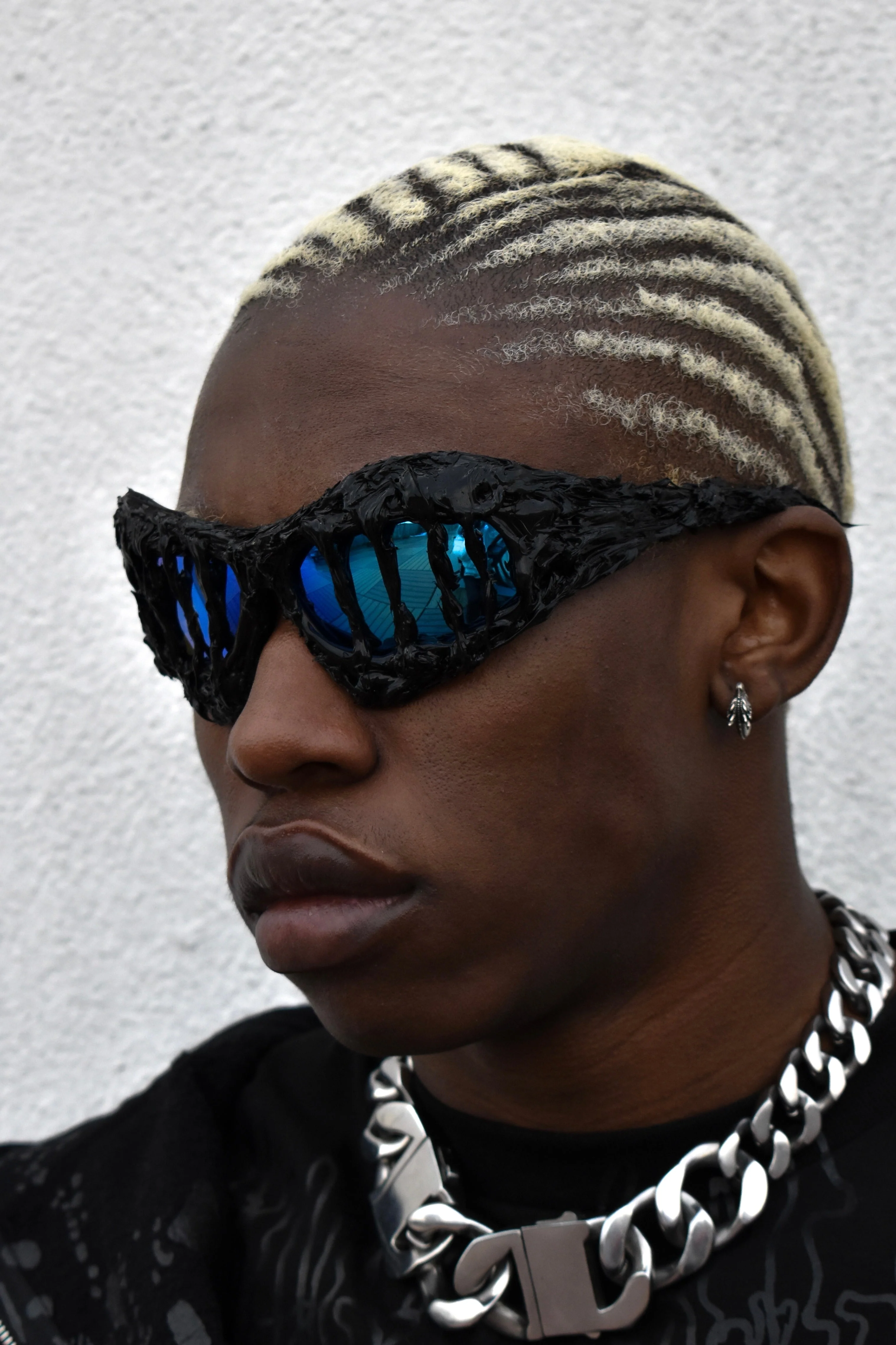 VERNUM COBALT SLIM SUNGLASSES - Image 3