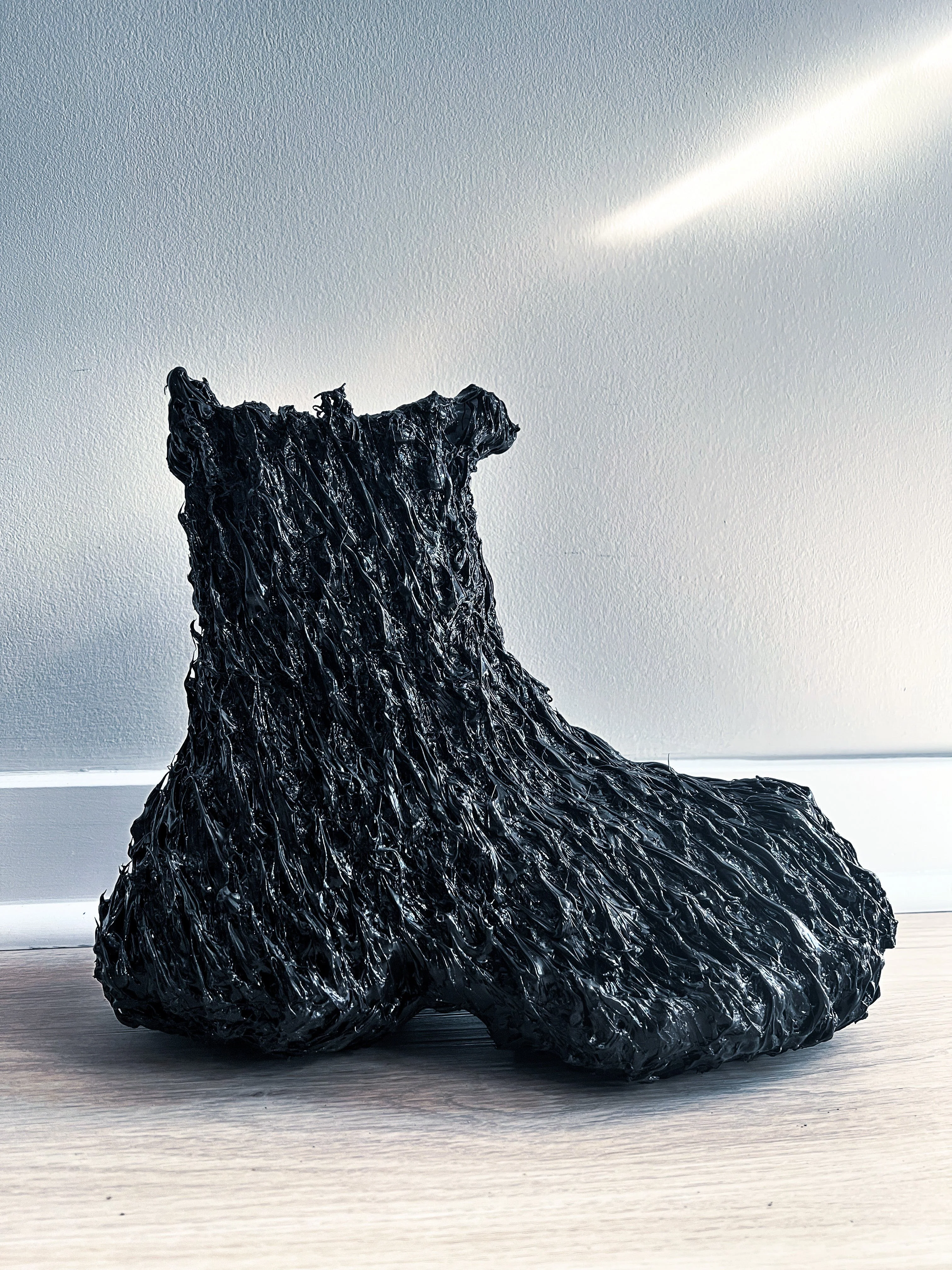 VENOM OBLIVION BOOTS - Image 3